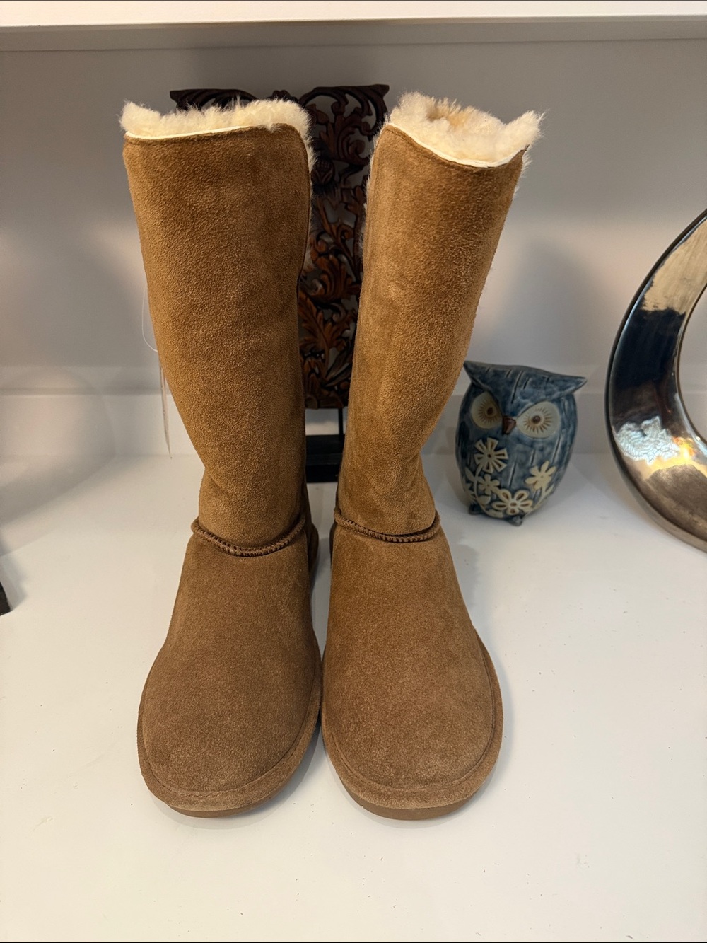 NWT BearPaw Women’s Lori Suede Tall Sheepskin Toggle Boots - Size 12